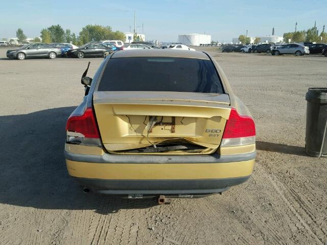 YV1RS58D412049871 - 2001 VOLVO S60 2.4T GOLD photo 10
