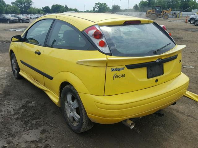 3FAFP31342R178356 - 2002 FORD FOCUS ZX3 YELLOW photo 3