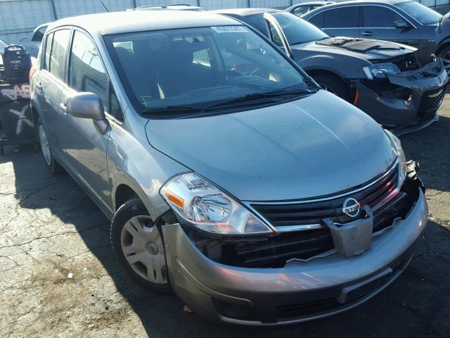 3N1BC1CP5BL377964 - 2011 NISSAN VERSA SILVER photo 1