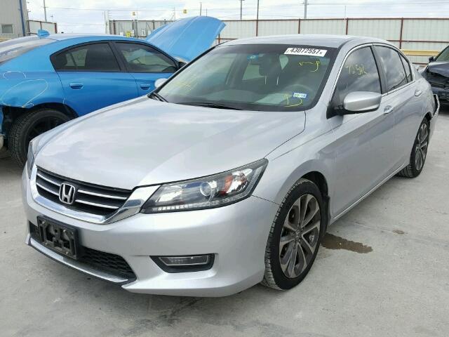 1HGCR2F52DA117338 - 2013 HONDA ACCORD SPO SILVER photo 2