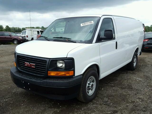 1GTW7AFF3H1118704 - 2017 GMC SAVANA G25 WHITE photo 2