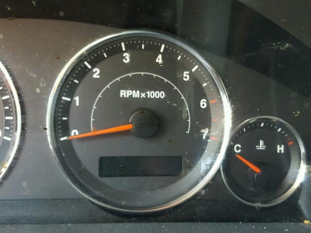 1J8HG48KX7C611683 - 2007 JEEP COMMANDER SILVER photo 8