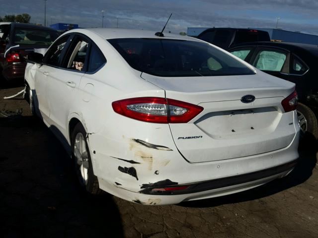 1FA6P0H70G5133481 - 2016 FORD FUSION SE WHITE photo 3