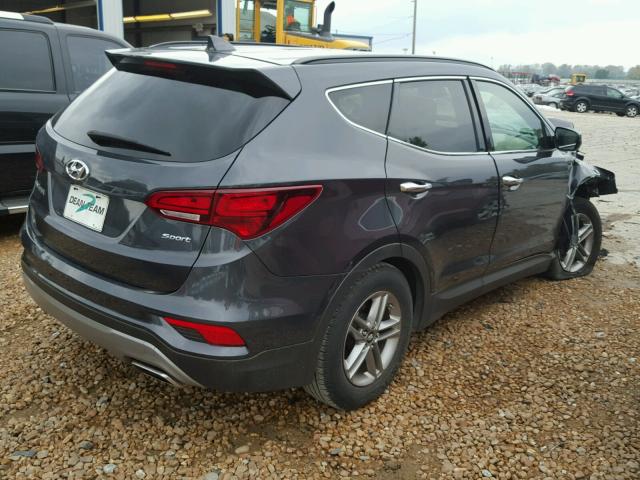 5XYZU3LB7HG424436 - 2017 HYUNDAI SANTA FE S GRAY photo 4