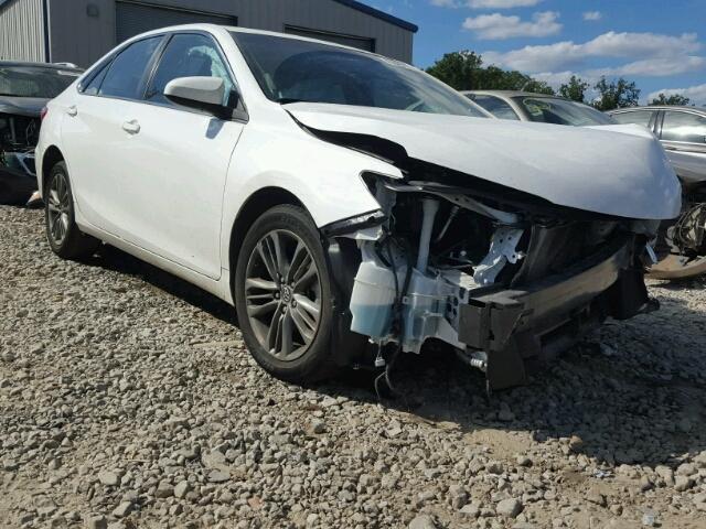 4T1BF1FK4FU474925 - 2015 TOYOTA CAMRY WHITE photo 1