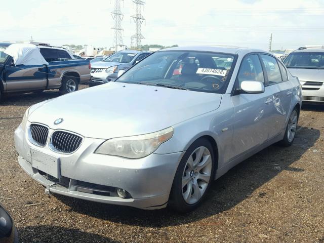 WBANB33525CN65782 - 2005 BMW 545 I SILVER photo 2