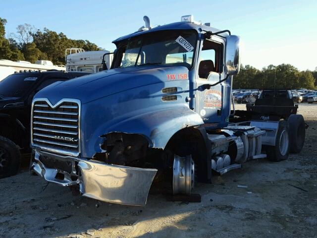 1M1AW02Y7HM082769 - 2017 MACK 600 CXU600 BLUE photo 2