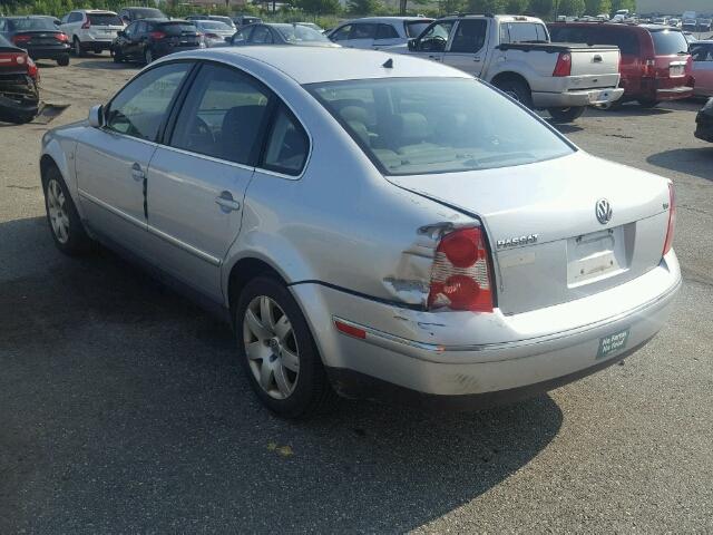 WVWRH63B62P449015 - 2002 VOLKSWAGEN PASSAT GLX 银色 照片 3