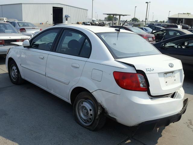 KNADH4A36B6850870 - 2011 KIA RIO BASE WHITE photo 3