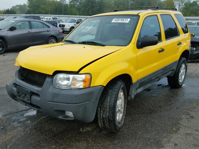 1FMYU93163KC97943 - 2003 FORD ESCAPE YELLOW photo 2