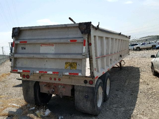 1T91F3925M1247517 - 1991 UTILITY DUMP SILVER photo 4