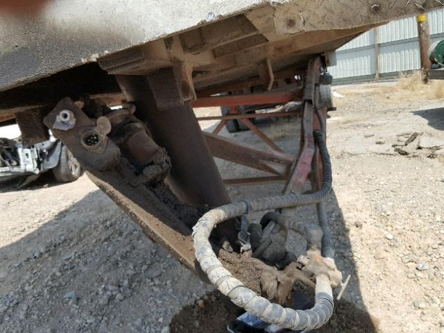 1T91F3925M1247517 - 1991 UTILITY DUMP SILVER photo 5