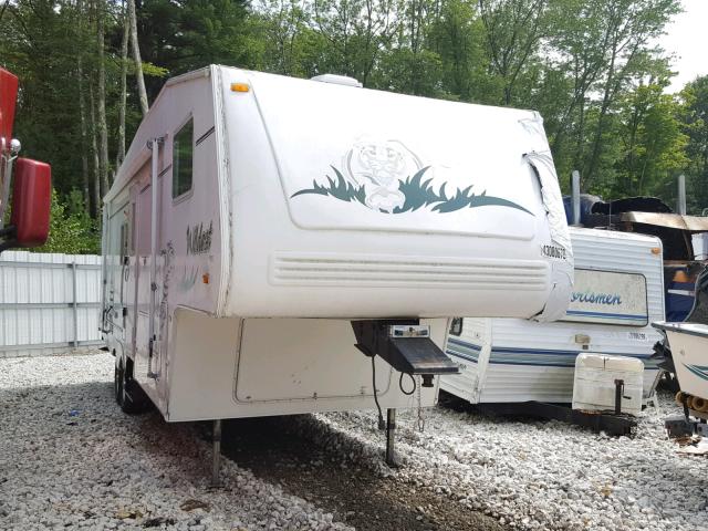 4X4FWCD263V005646 - 2003 WILD 5TH WHEEL WHITE photo 1