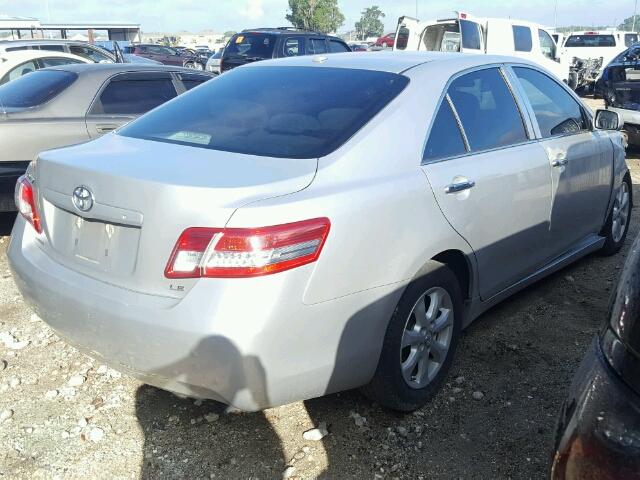 4T1BF3EK8AU101666 - 2010 TOYOTA CAMRY BASE SILVER photo 4