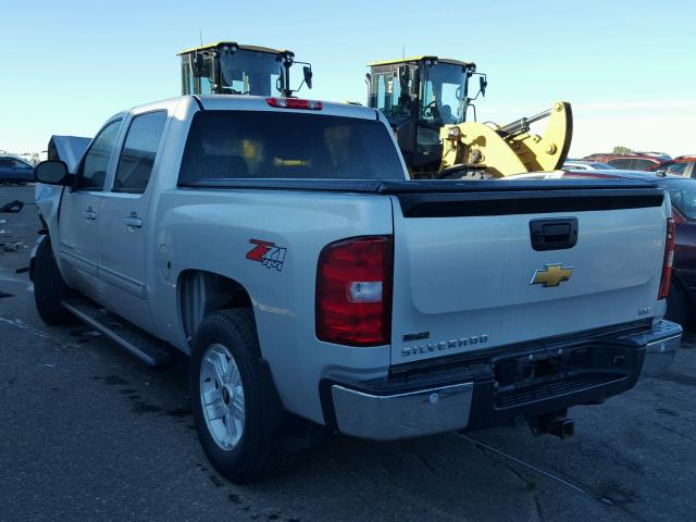 3GCPKTE37BG243381 - 2011 CHEVROLET SILVERADO SILVER photo 3