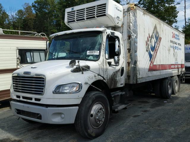 1FVHCYBS59HAG7170 - 2009 FREIGHTLINER M2 106 MED WHITE photo 2