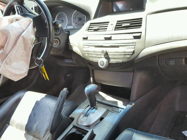 1HGCS22848A000516 - 2008 HONDA ACCORD EXL SILVER photo 9