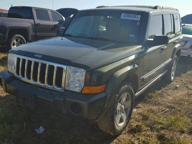 1J8HH48K67C607739 - 2007 JEEP COMMANDER GREEN photo 2