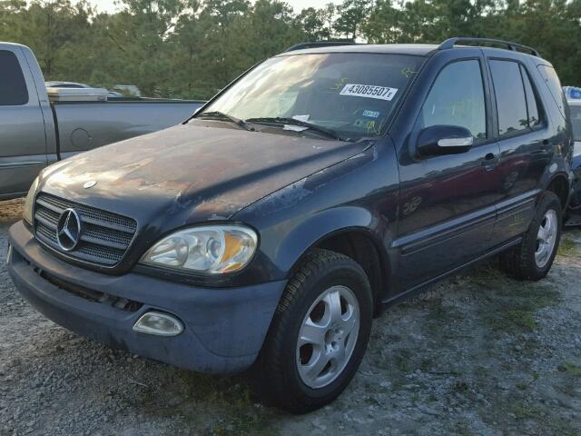 4JGAB54E32A353827 - 2002 MERCEDES-BENZ ML 320 BLUE photo 2