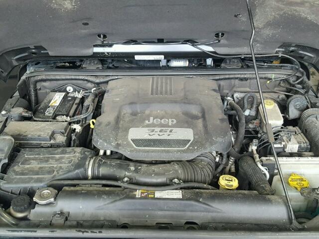 1C4BJWEGXDL611964 - 2013 JEEP WRANGLER U BLACK photo 7