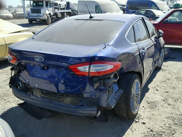 3FA6P0H98FR137548 - 2015 FORD FUSION SE BLUE photo 4