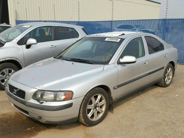 YV1RS61R612088182 - 2001 VOLVO S60 SILVER photo 2