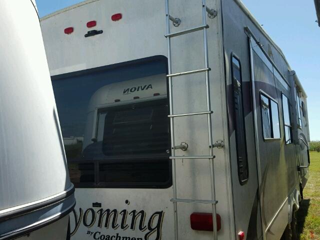 5ZT3WS3BX91004616 - 2009 COACH WYOMING WHITE photo 4