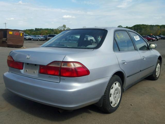 1HGCG5646WA246751 - 1998 HONDA ACCORD GRAY photo 4