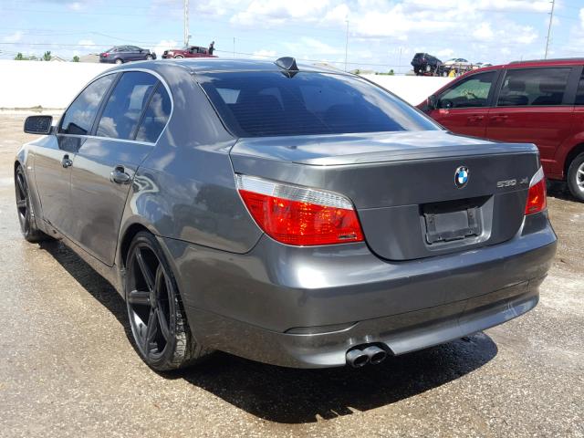 WBANF73567CU27029 - 2007 BMW 530 XI GRAY photo 3