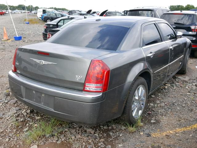 2C3CK6CT0AH118793 - 2010 CHRYSLER 300C GRAY photo 4