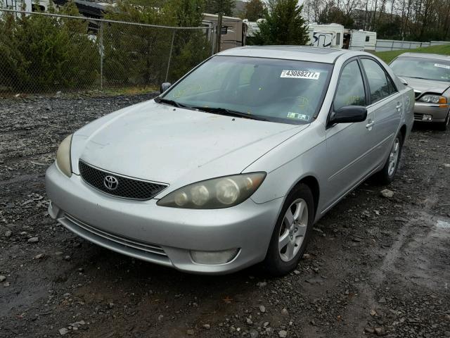 4T1BE30K26U679599 - 2006 TOYOTA CAMRY LE SILVER photo 2