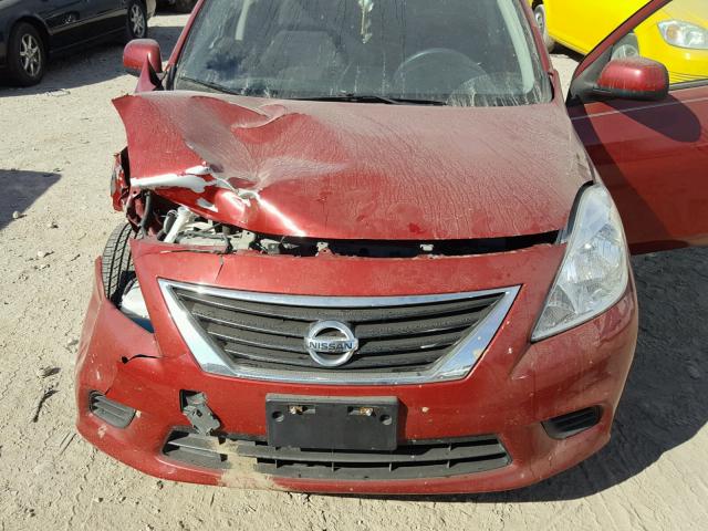 3N1CN7AP1DL860407 - 2013 NISSAN VERSA S RED photo 7