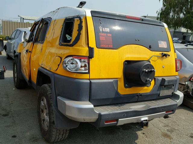 JTEBU11F870016894 - 2007 TOYOTA FJ CRUISER YELLOW photo 3