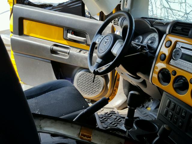 JTEBU11F870016894 - 2007 TOYOTA FJ CRUISER YELLOW photo 6