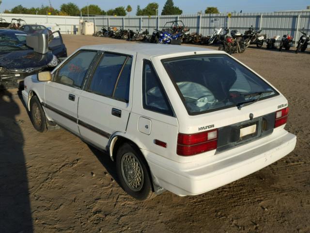 KMHLA31J9JU255366 - 1988 HYUNDAI EXCEL WHITE photo 3