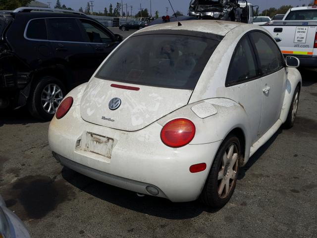 3VWDD21C82M414327 - 2002 VOLKSWAGEN NEW BEETLE 白色 照片 4