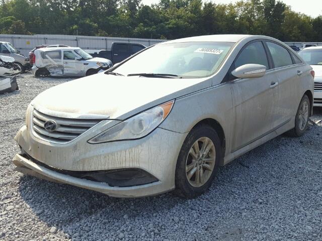 5NPEB4AC7EH916720 - 2014 HYUNDAI SONATA SILVER photo 2