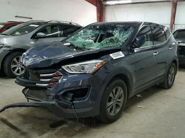 5XYZT3LB6GG318237 - 2016 HYUNDAI SANTA FE S BLUE photo 2