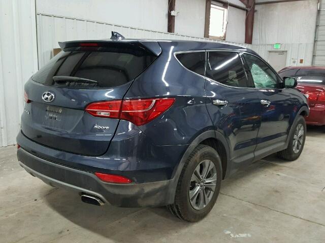 5XYZT3LB6GG318237 - 2016 HYUNDAI SANTA FE S BLUE photo 4