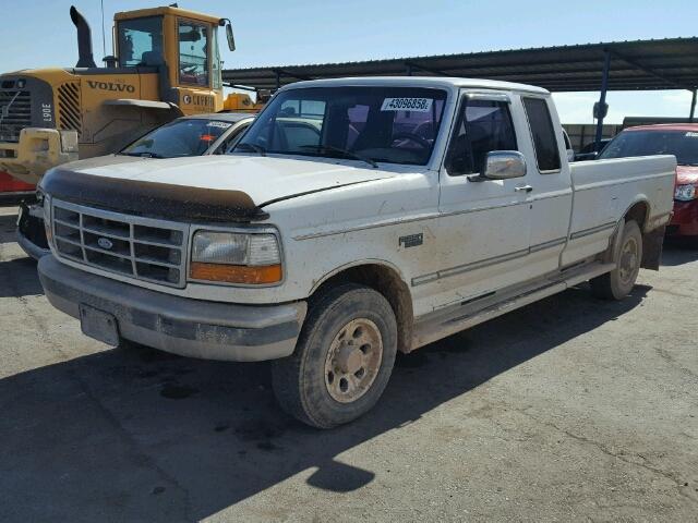 1FTHX25G2VEB95593 - 1997 FORD F250 WHITE photo 2