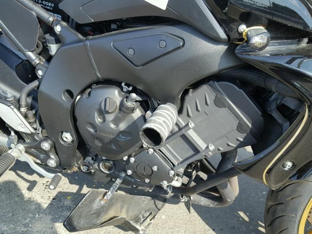 JYARN27E7BA000575 - 2011 YAMAHA FZ8 N BLACK photo 7