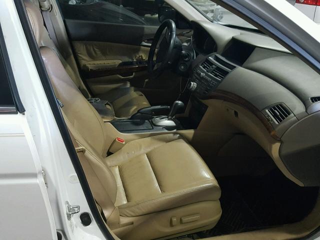 1HGCP36818A047004 - 2008 HONDA ACCORD WHITE photo 5