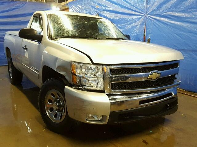 1GCPKSEA5AZ290142 - 2010 CHEVROLET SILVERADO SILVER photo 1