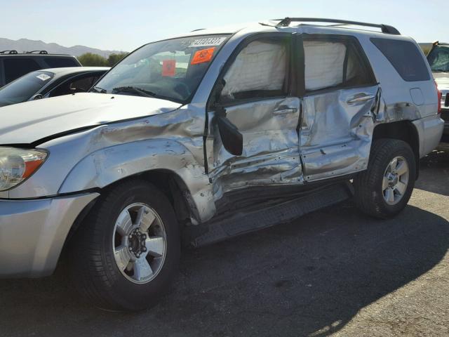 JTEZU14R578083359 - 2007 TOYOTA 4RUNNER SR SILVER photo 10