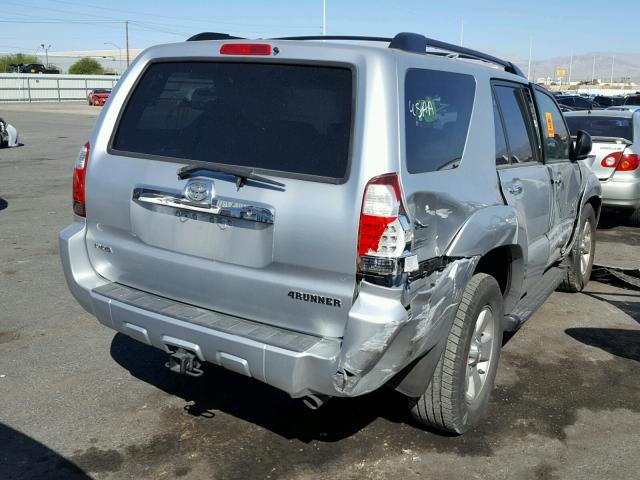 JTEZU14R578083359 - 2007 TOYOTA 4RUNNER SR SILVER photo 4