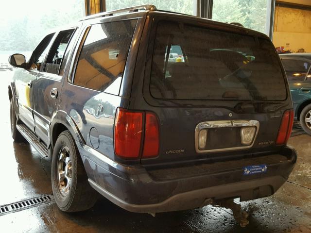 5LMPU28A9XLJ30176 - 1999 LINCOLN NAVIGATOR BLUE photo 3