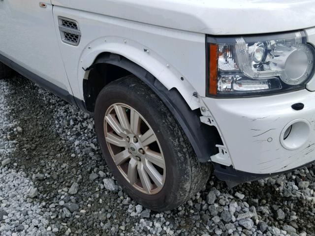 SALAK2D45CA599203 - 2012 LAND ROVER LR4 HSE LU WHITE photo 9