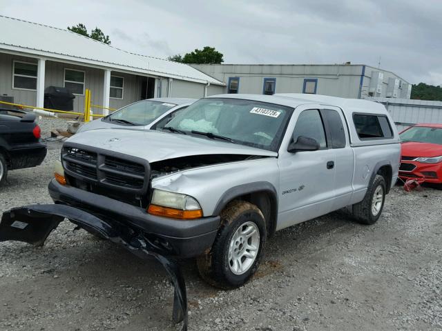 1B7GL12X02S698266 - 2002 DODGE DAKOTA BAS SILVER photo 2