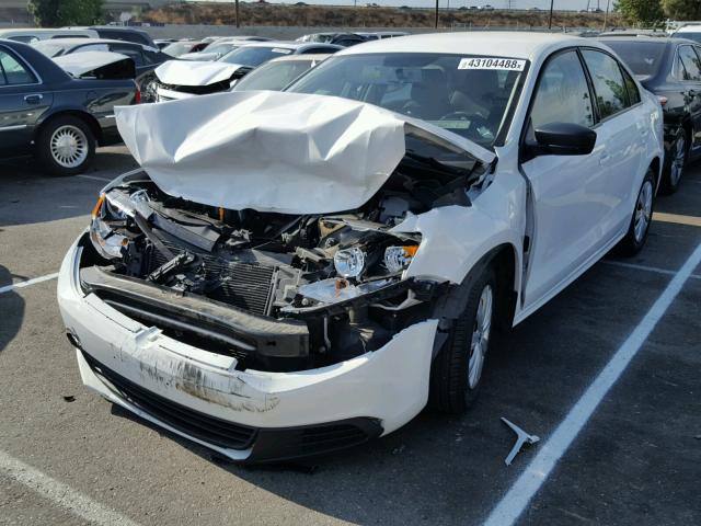 3VW2K7AJ8DM263789 - 2013 VOLKSWAGEN JETTA BASE 白色 照片 2