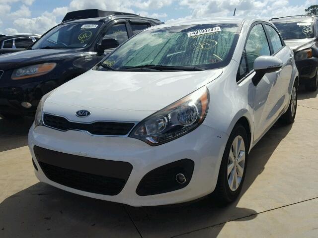 KNADN5A39D6121201 - 2013 KIA RIO WHITE photo 2